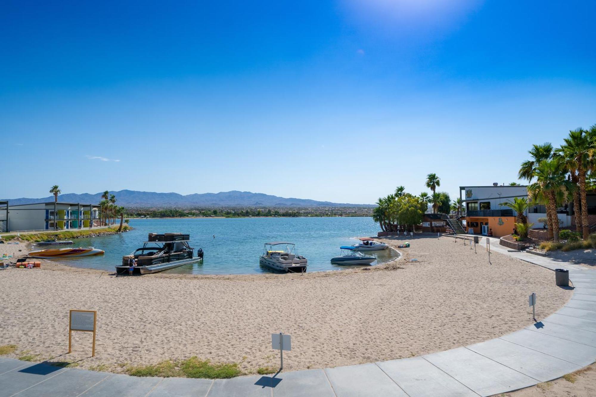 The Nautical Beachfront Resort Lake Havasu City Exterior foto